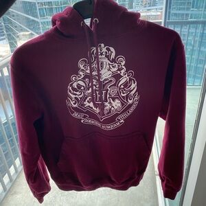 Harry Potter Hogwarts Crest Hoodie Size S maroon